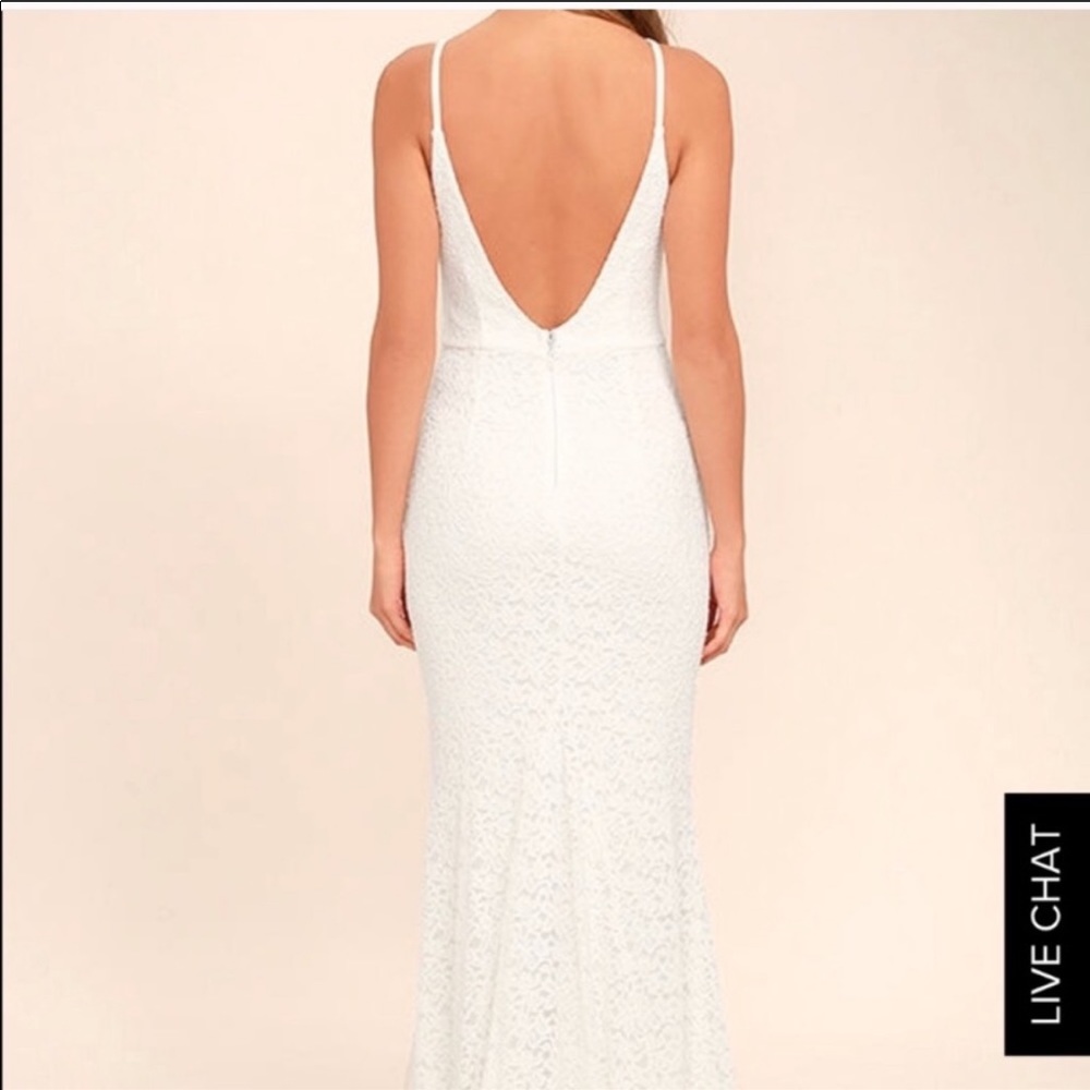 EPHEMERAL ALLURE IVORY LACE MAXI DRESS